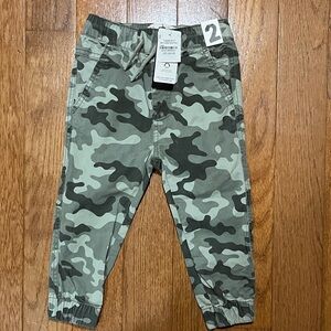 NWT CottonOn Kids Camo Pants size 2